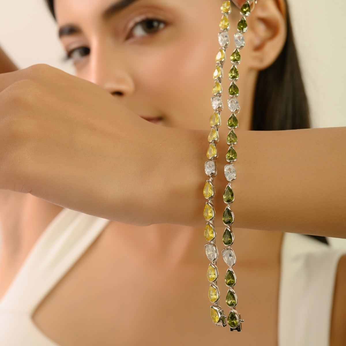 925 Sterling Silver Brilliant Uneven White and Yellow CZ Tennis Bracelet