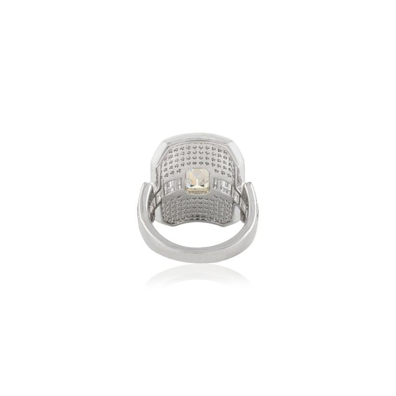 Luxurious Art Deco Silver Ring with Baguette CZ
