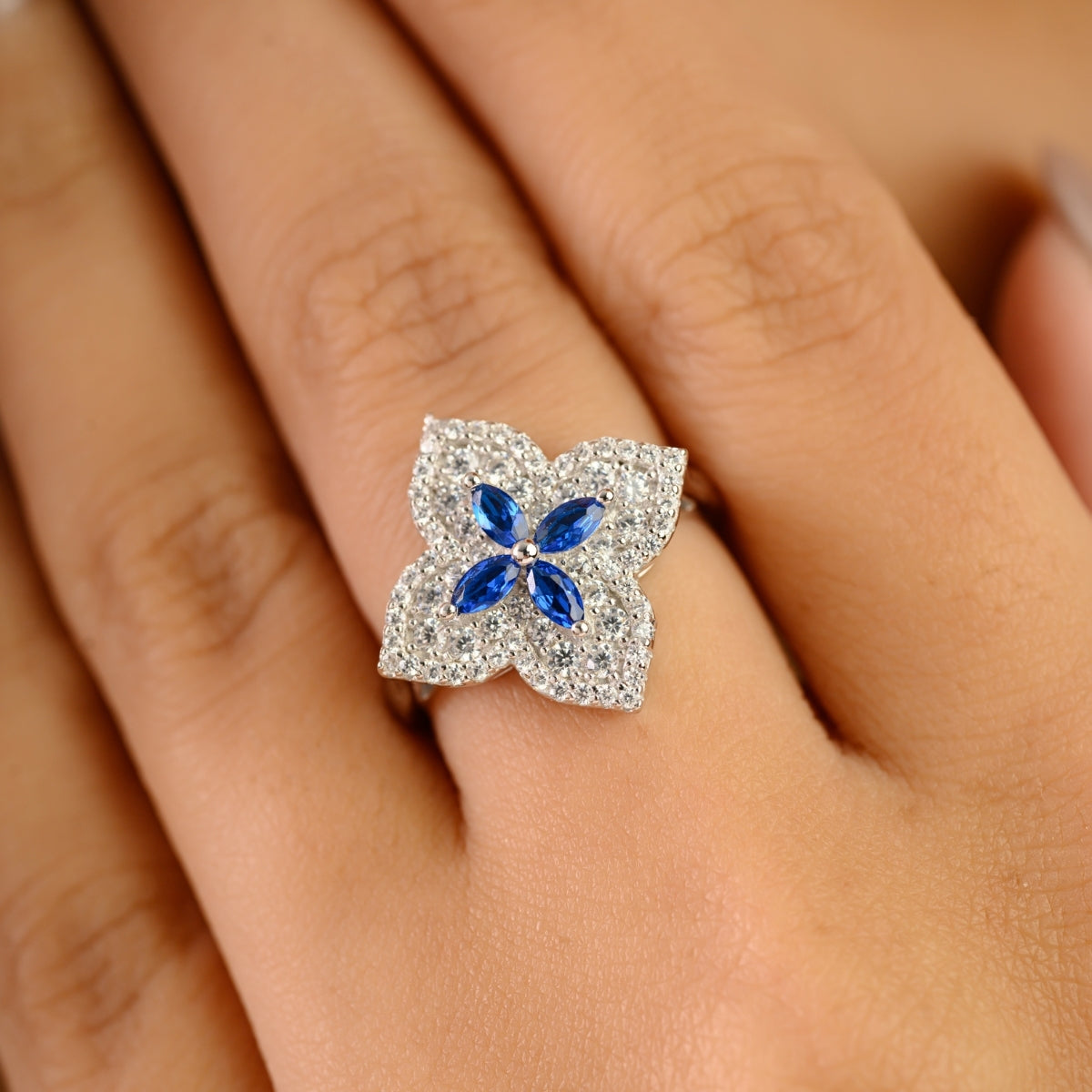 Nature Inspired Floral Minimalist Silver Ring - Blue