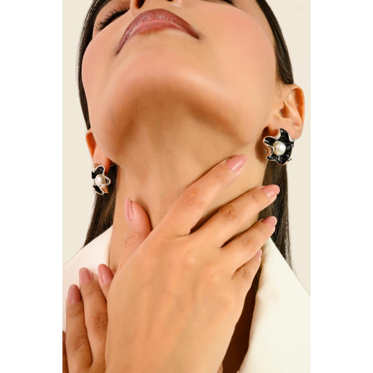 925 Silver Pearl Floral Black Enamel Stud Earrings