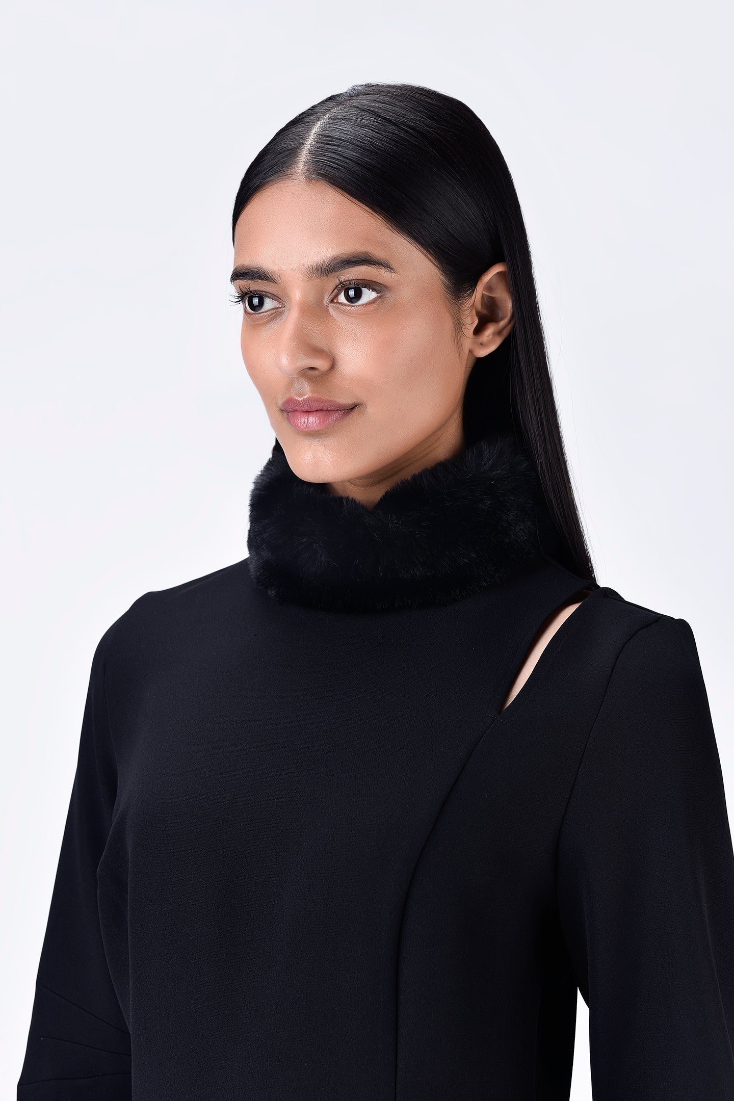 Faux Fur Collar Slim Fit Dress