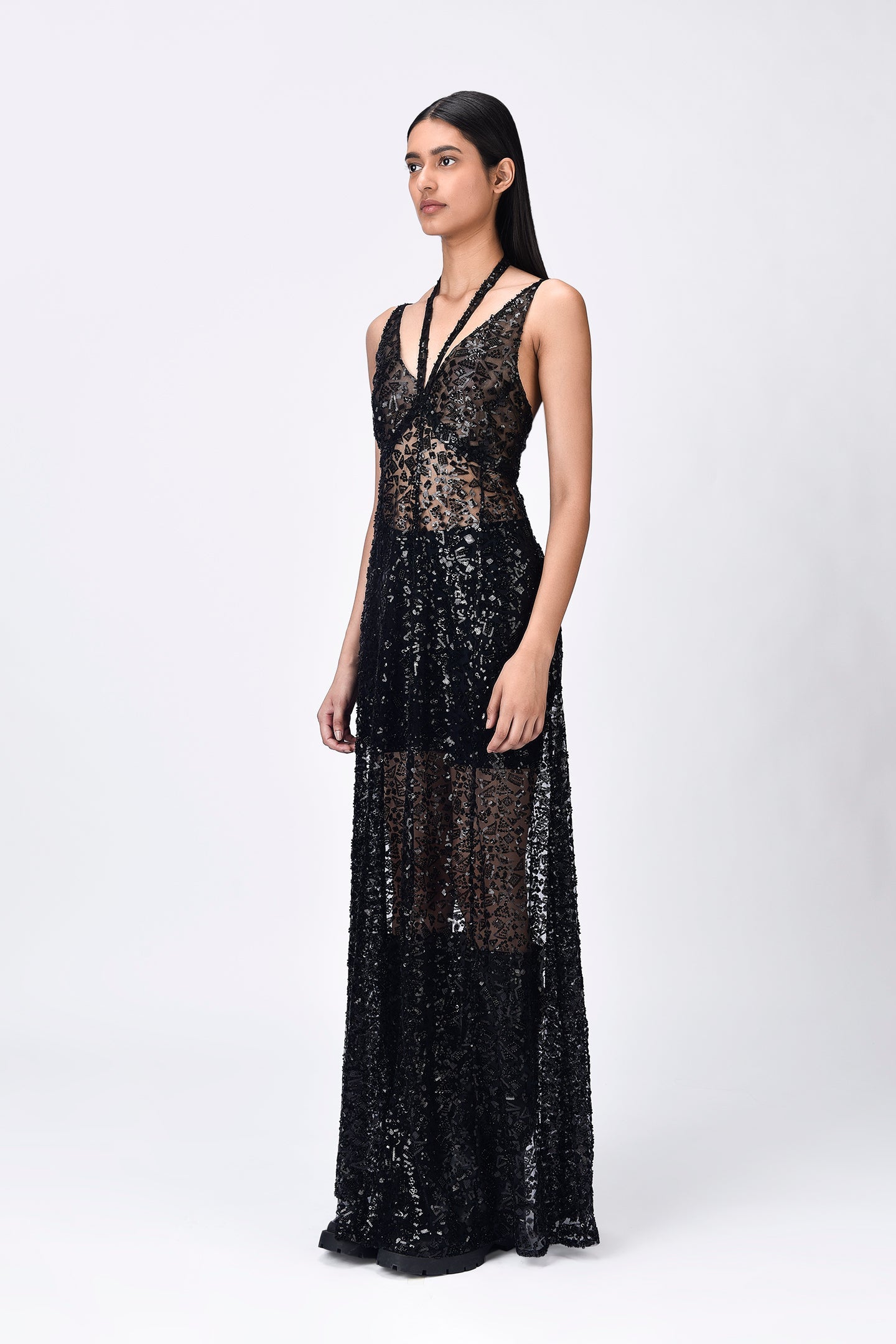 Slim Fit Embroidered Tulle Floor-Length Gown