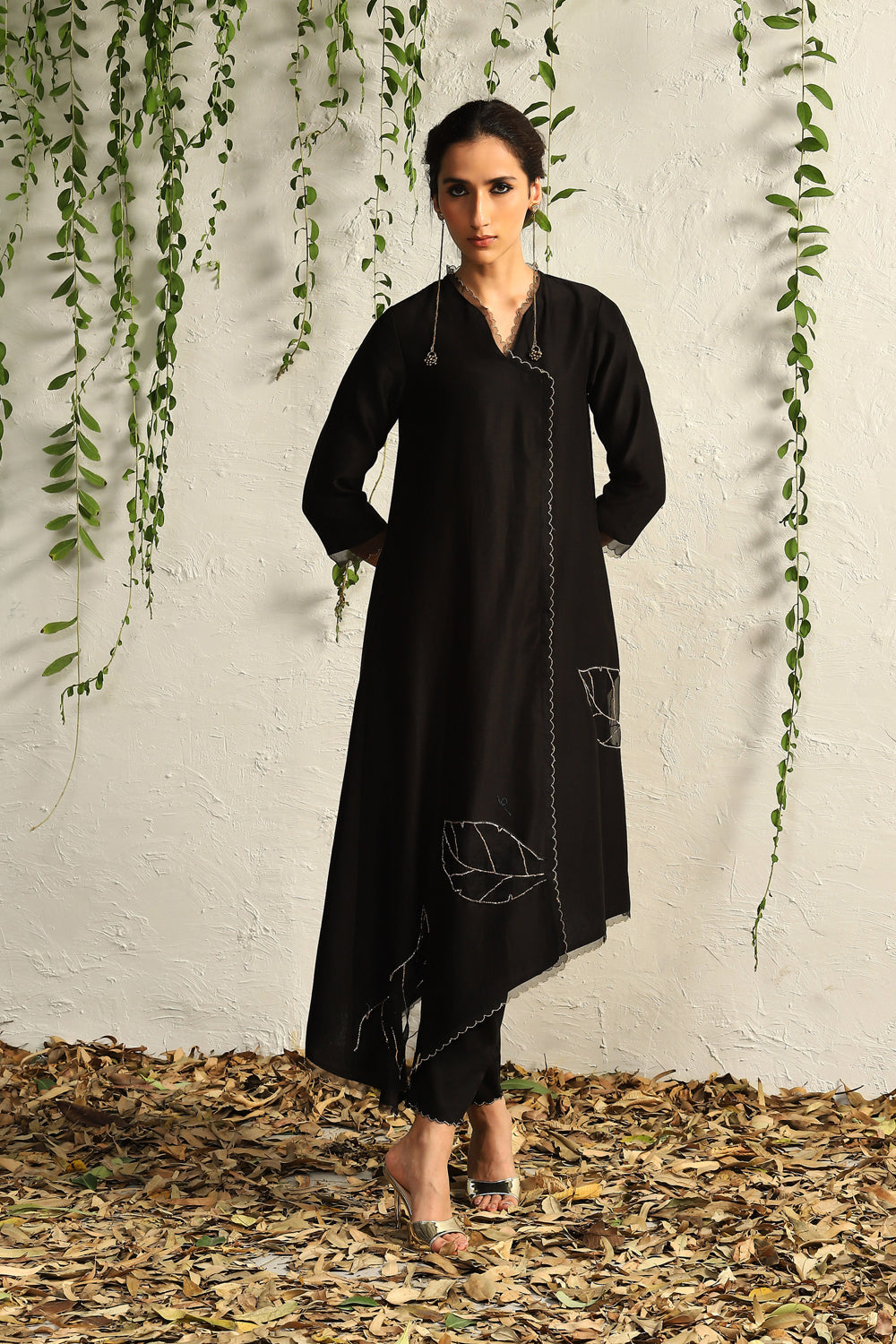 Black Chanderi Asymmetrical Kurta Set- Set Of 3