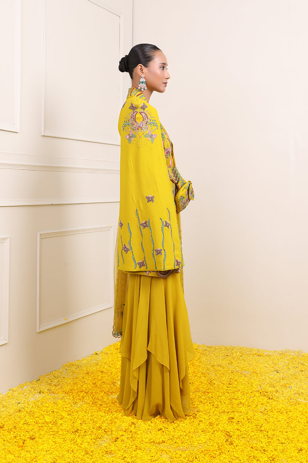 Ayra Cape Sharara Set - Auraya Fashion 