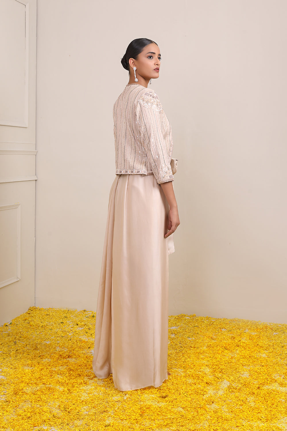 Tahira Cape Suit - Auraya Fashion 