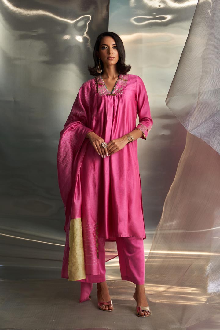 Image of Bloom Pink V-Neck Kurta Set