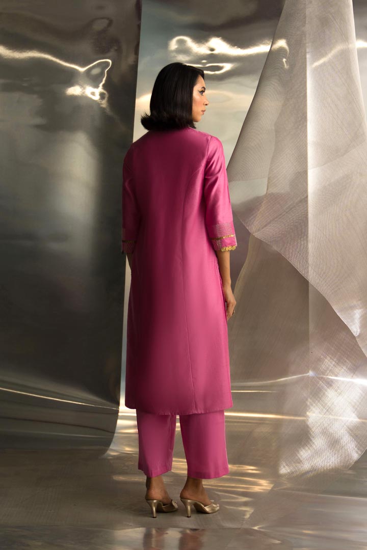 Image of Bloom Pink V-Neck Kurta Set