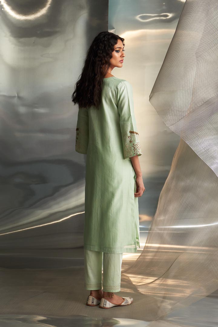 Image of Mis'r Embroidered Flared Sleeve Kurta Set