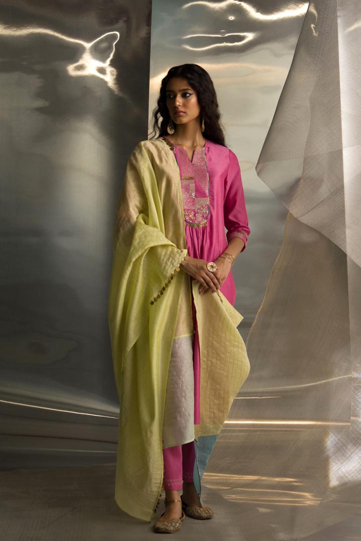 Image of Mis'r Embroidered Gathered Kurta Set