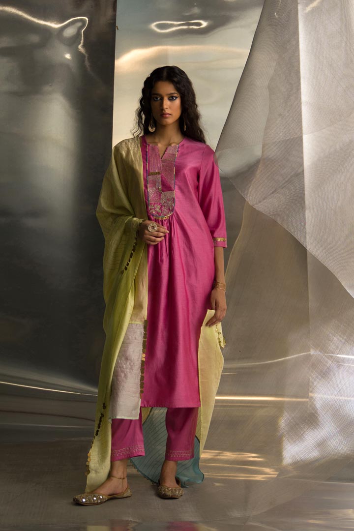 Image of Mis'r Embroidered Gathered Kurta Set