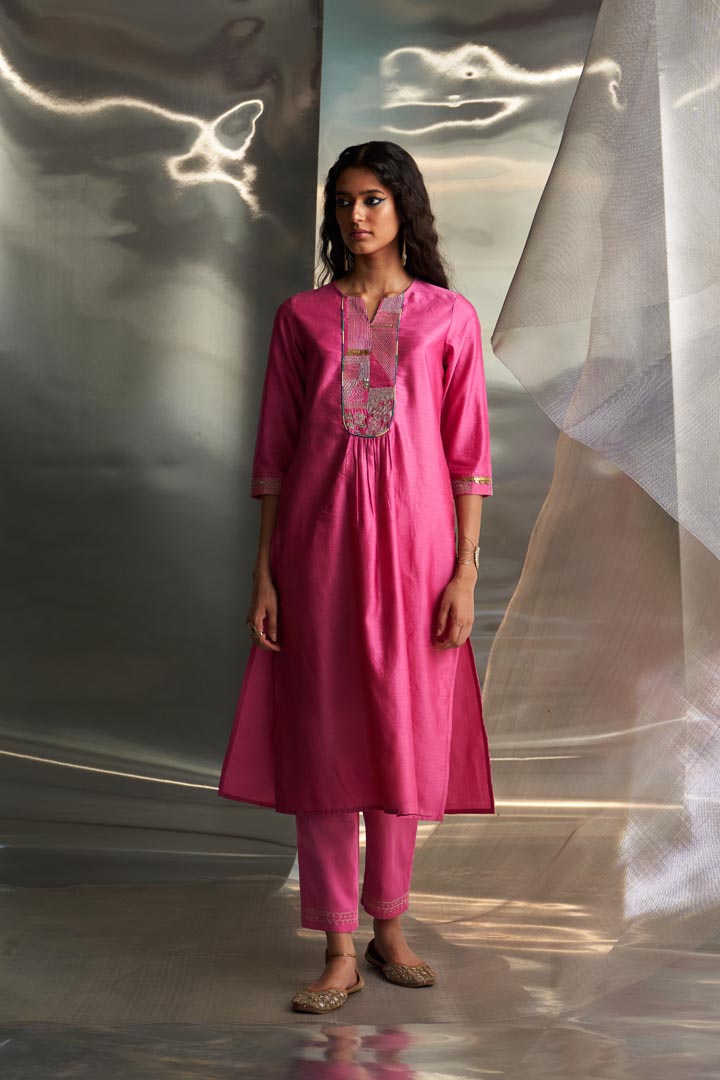 Image of Mis'r Embroidered Gathered Kurta Set