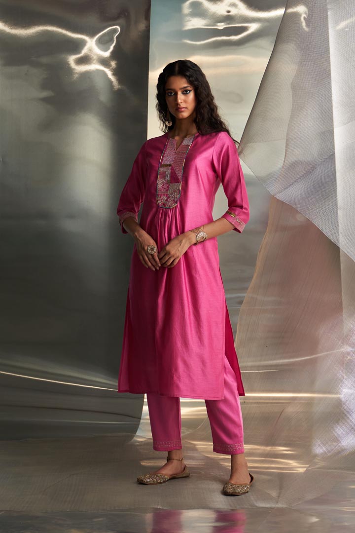 Image of Mis'r Embroidered Gathered Kurta Set