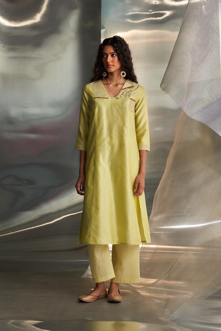 Image of Mis'r Embroidered Straight Kurta Set