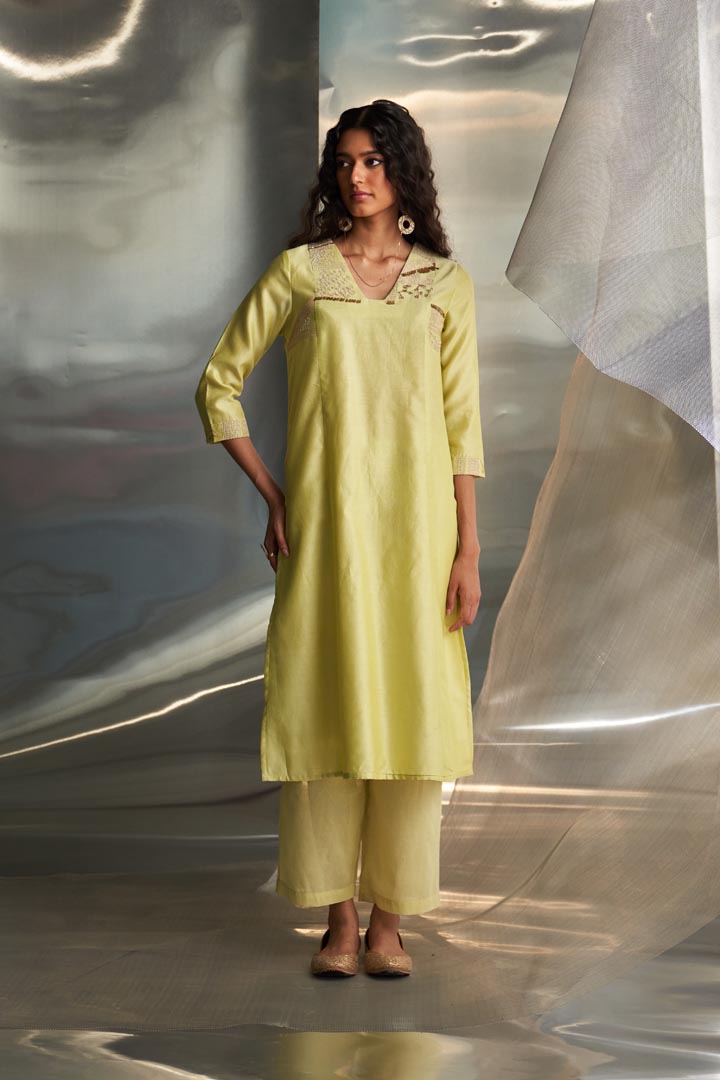 Image of Mis'r Embroidered Straight Kurta Set