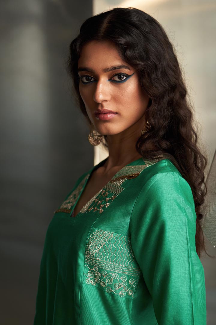 Image of Mis'r Embroidered Straight Kurta Set