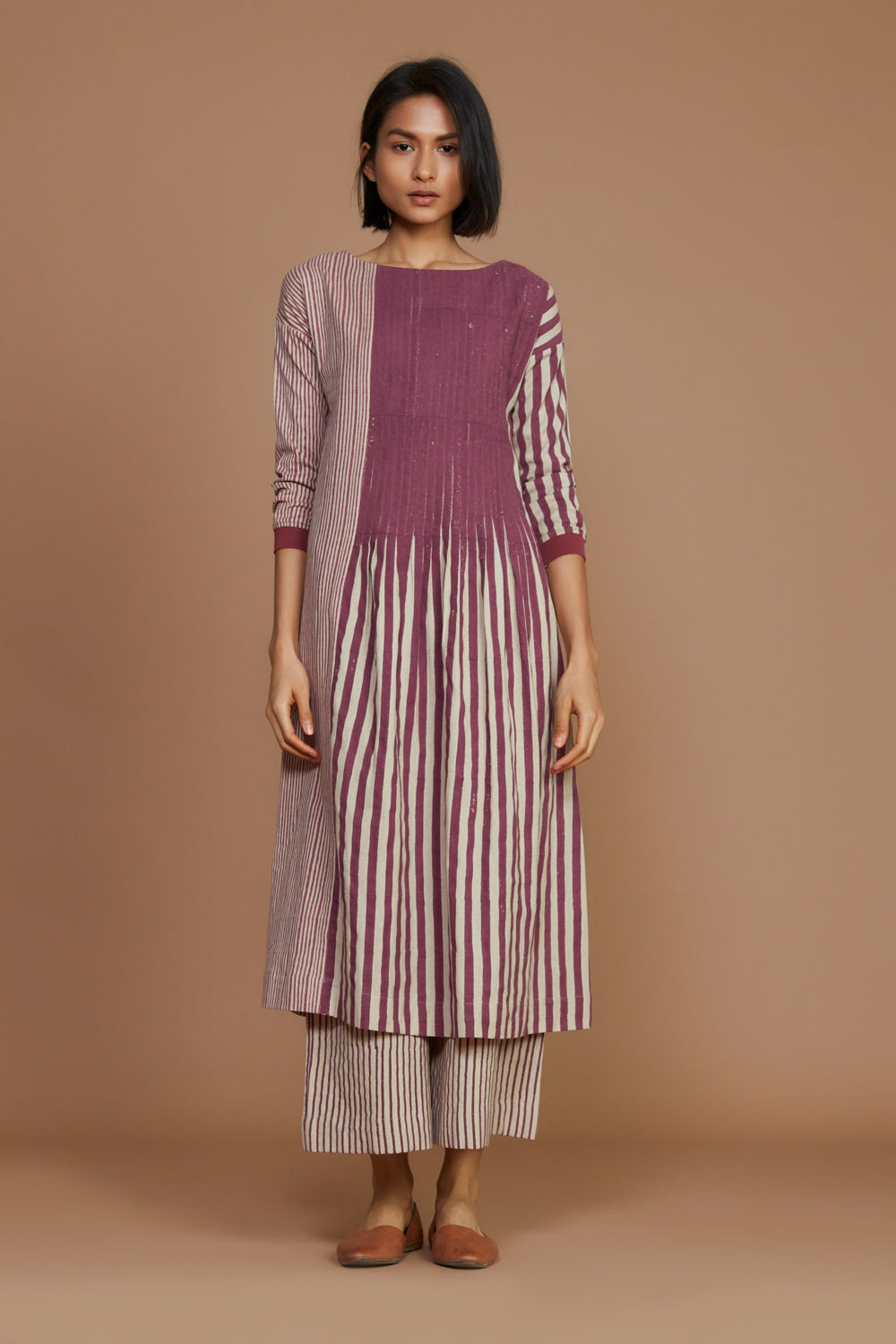 Ivory With Mauve Striped Pleated Dress - Auraya Fashion -  - #tag1# - #tag2# - #tag3# - #tag3#