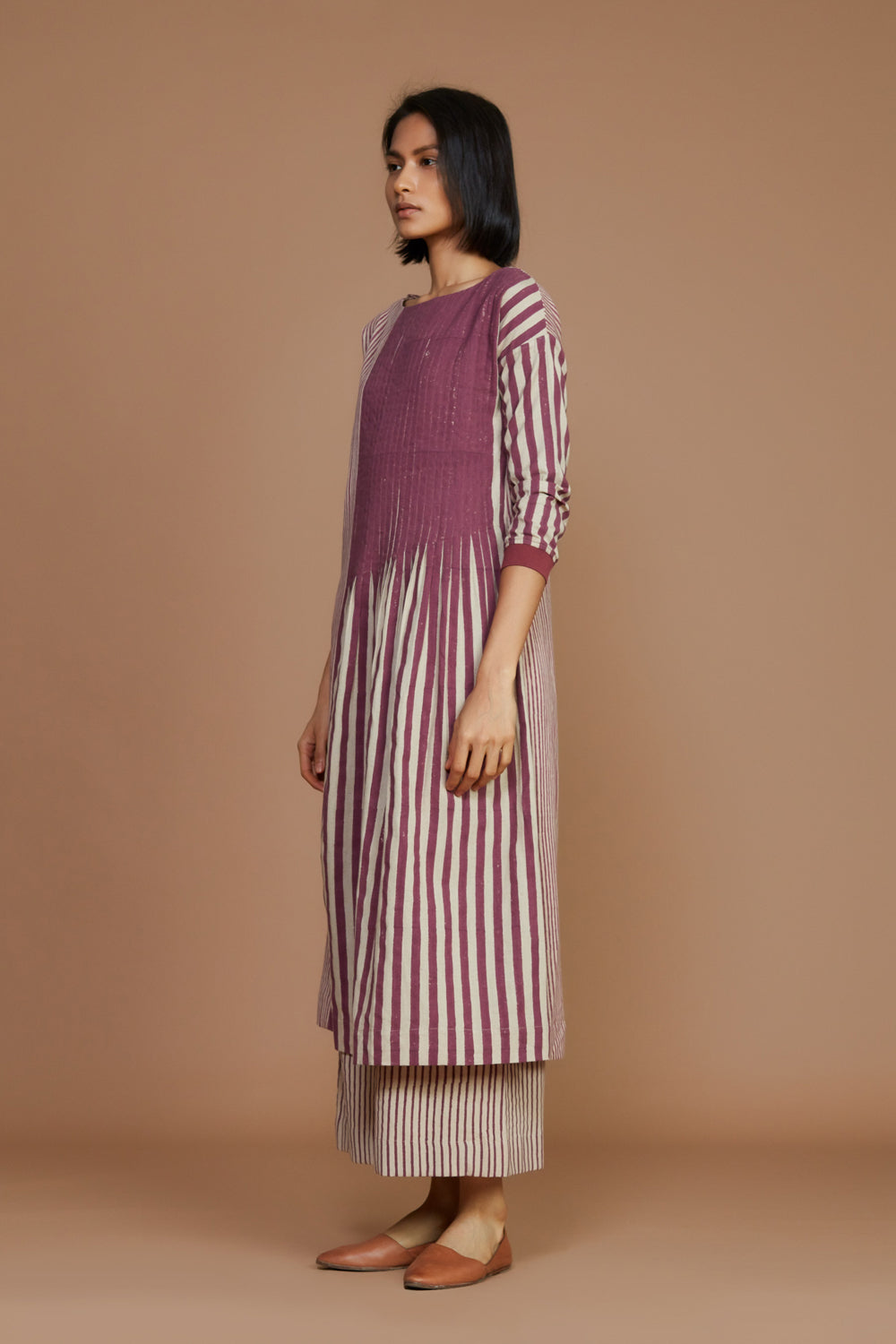 Ivory With Mauve Striped Pleated Dress - Auraya Fashion -  - #tag1# - #tag2# - #tag3# - #tag3#