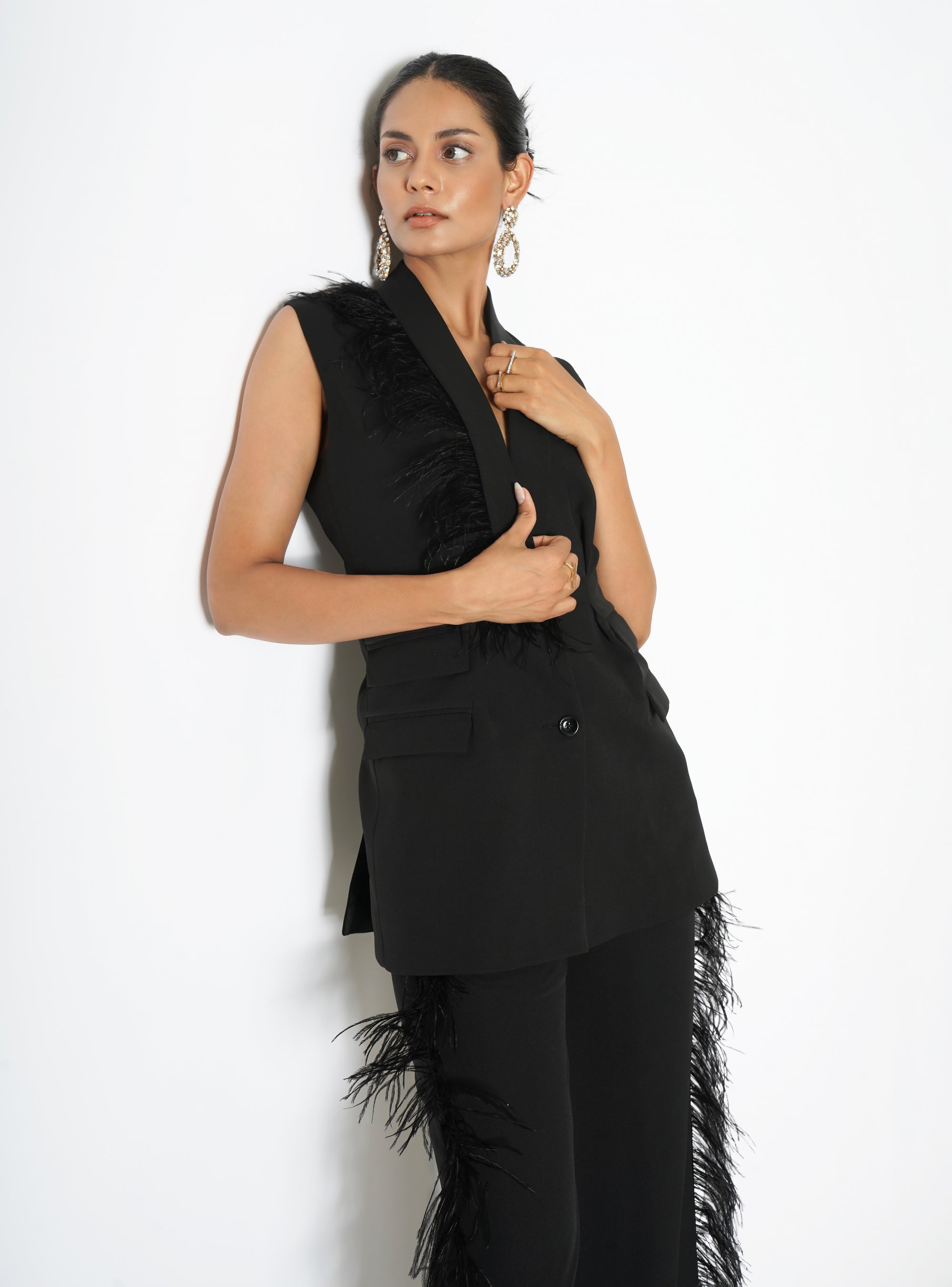 Waistcoat with double pocket and feather detail