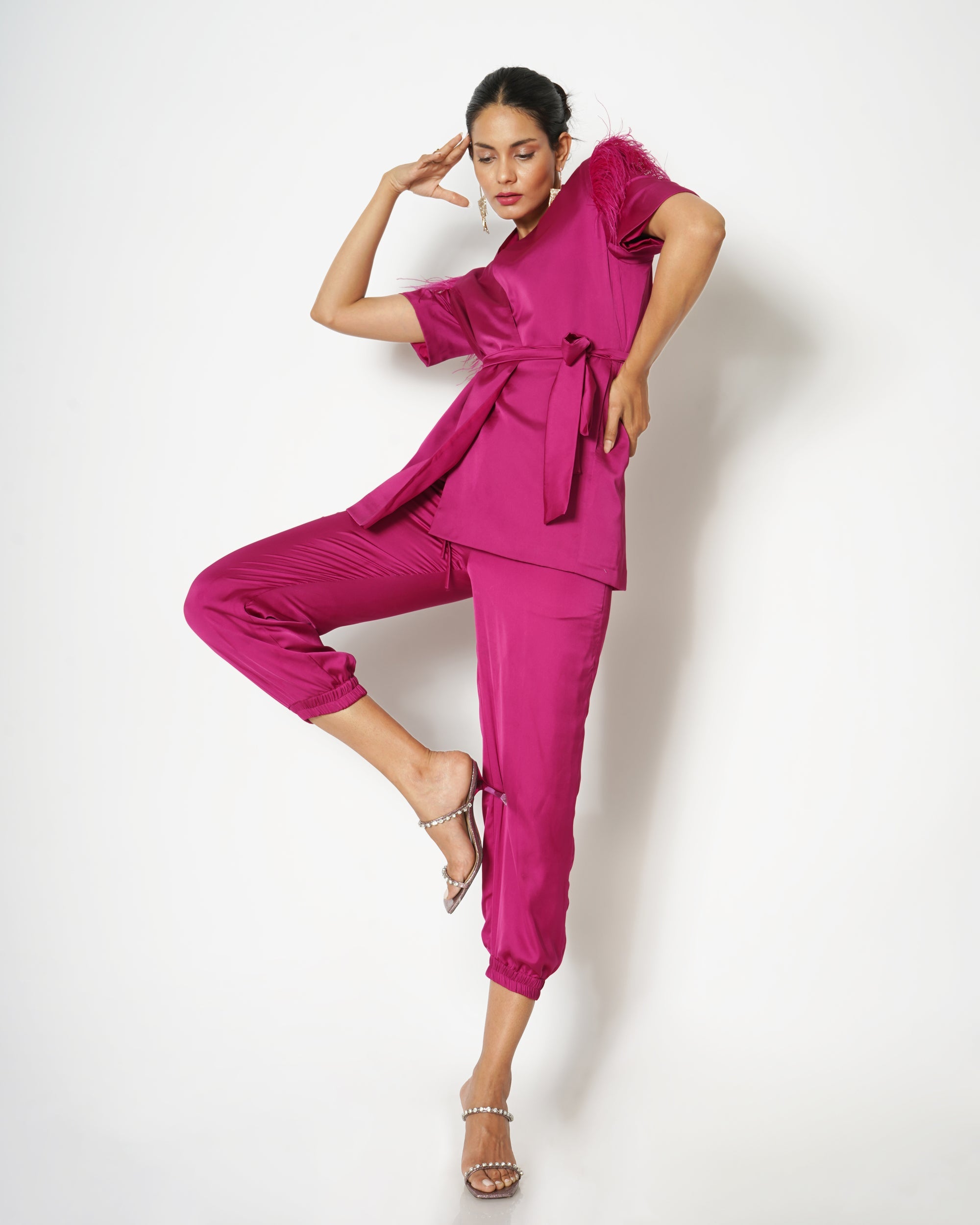 High-waisted jogging trousers