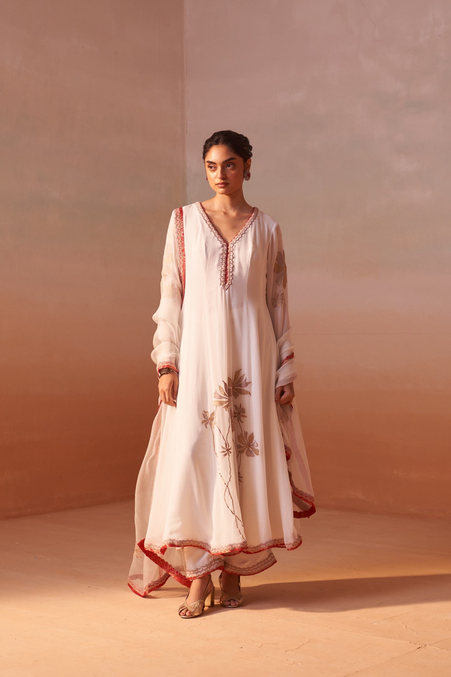 Elegant Off-White Georgette Anarkali Set with Gold Doriwork