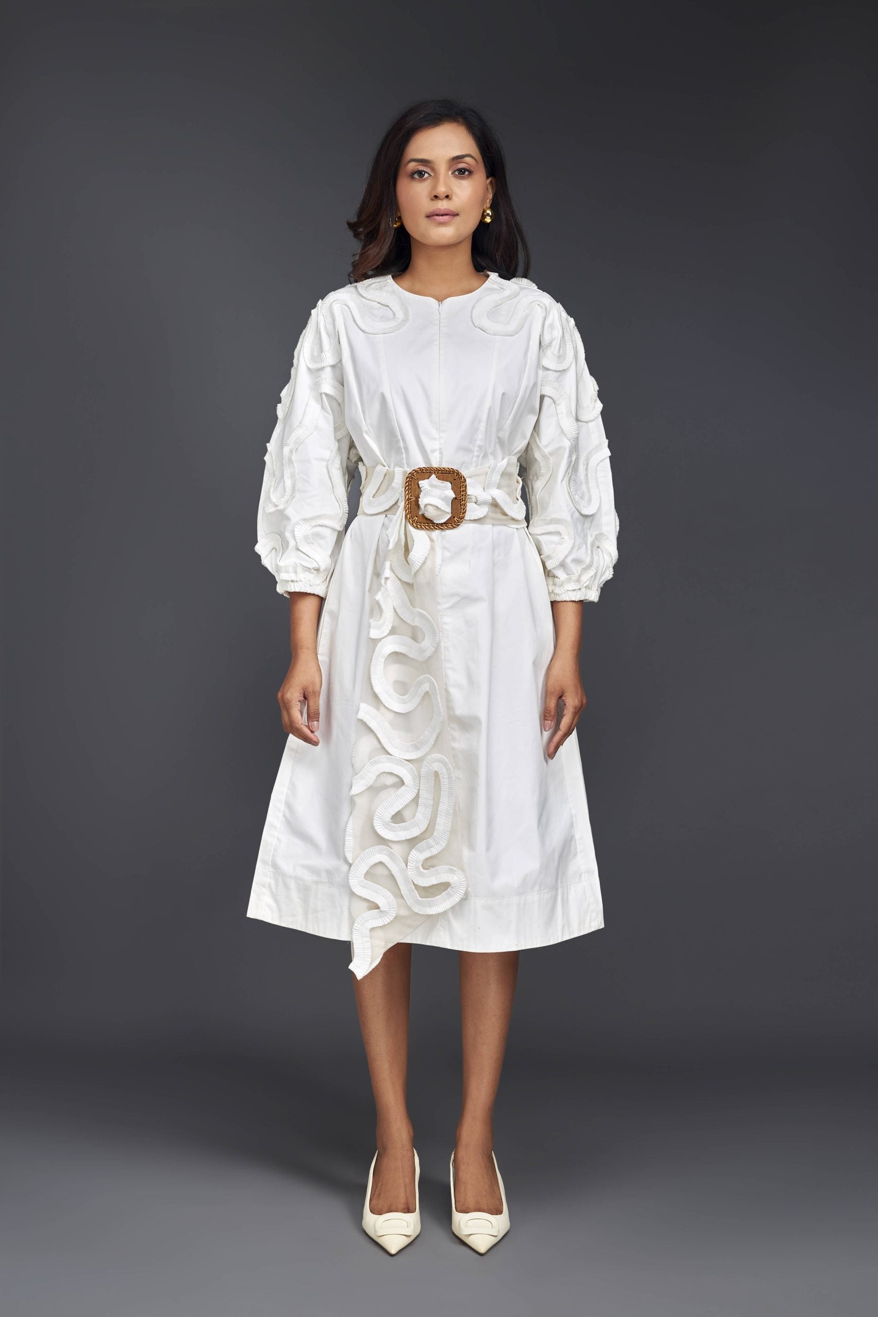 WHITE MIDI DRESS WITH PLEATED FRILL DETAILING ON SLEEVES COMES WITH BELT