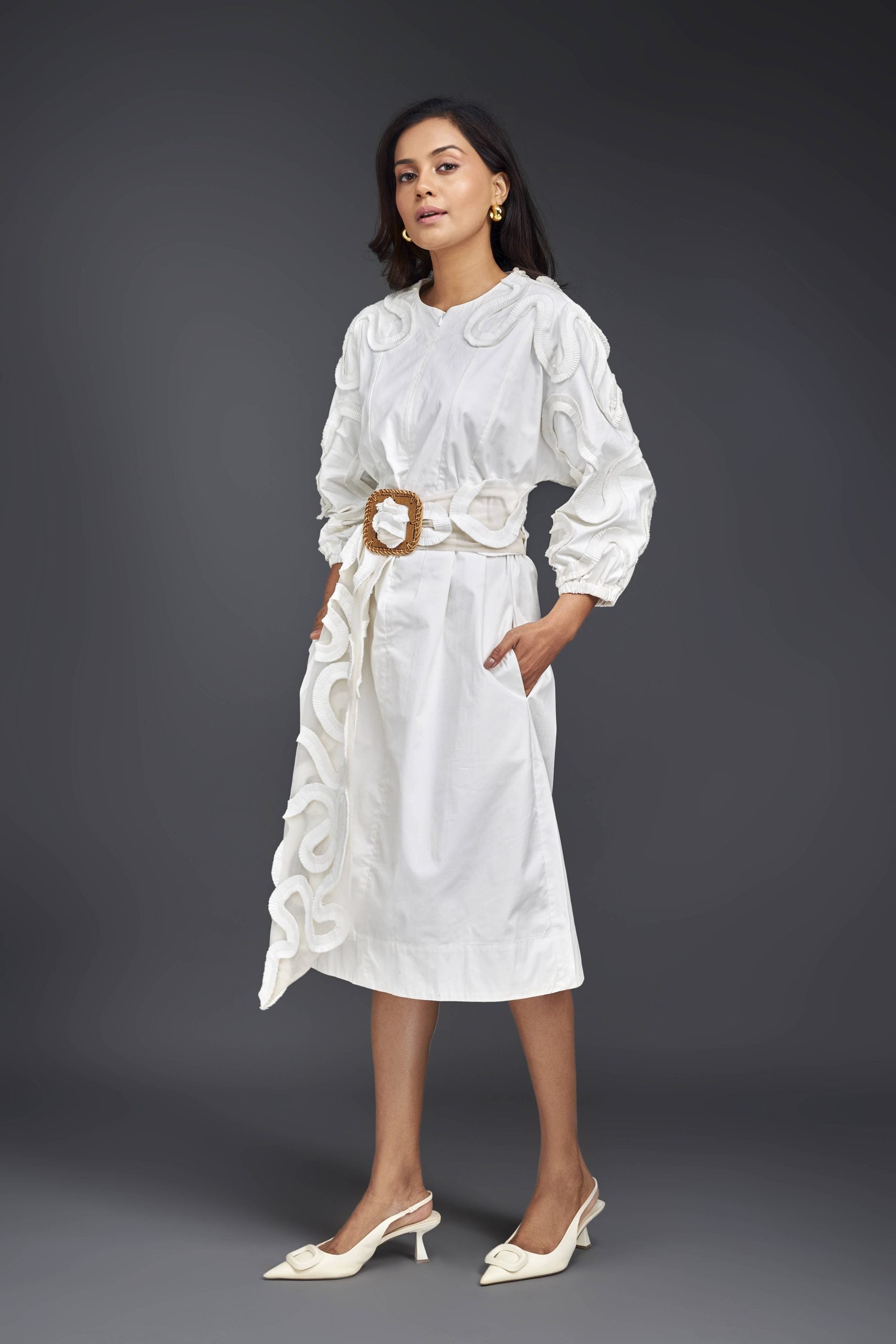 WHITE MIDI DRESS WITH PLEATED FRILL DETAILING ON SLEEVES COMES WITH BELT