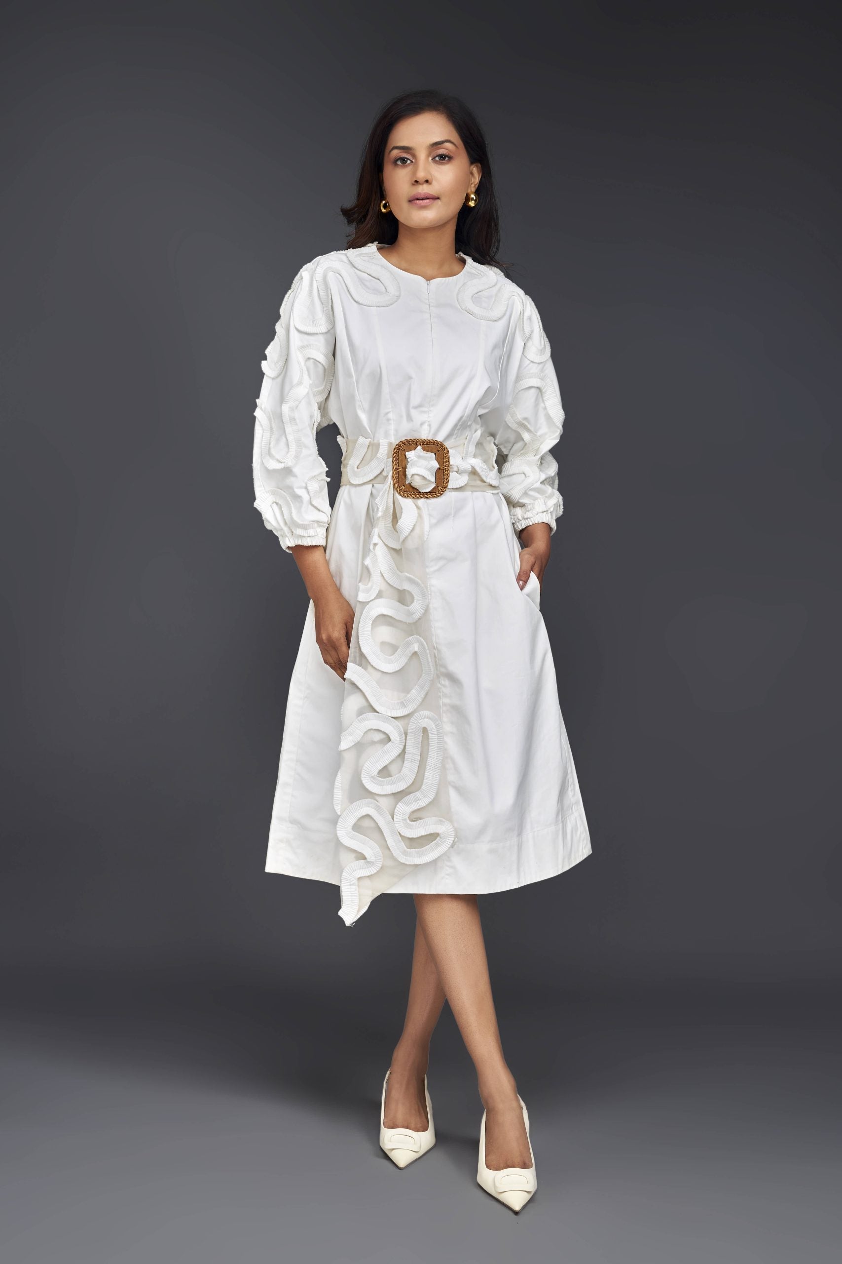 WHITE MIDI DRESS WITH PLEATED FRILL DETAILING ON SLEEVES COMES WITH BELT