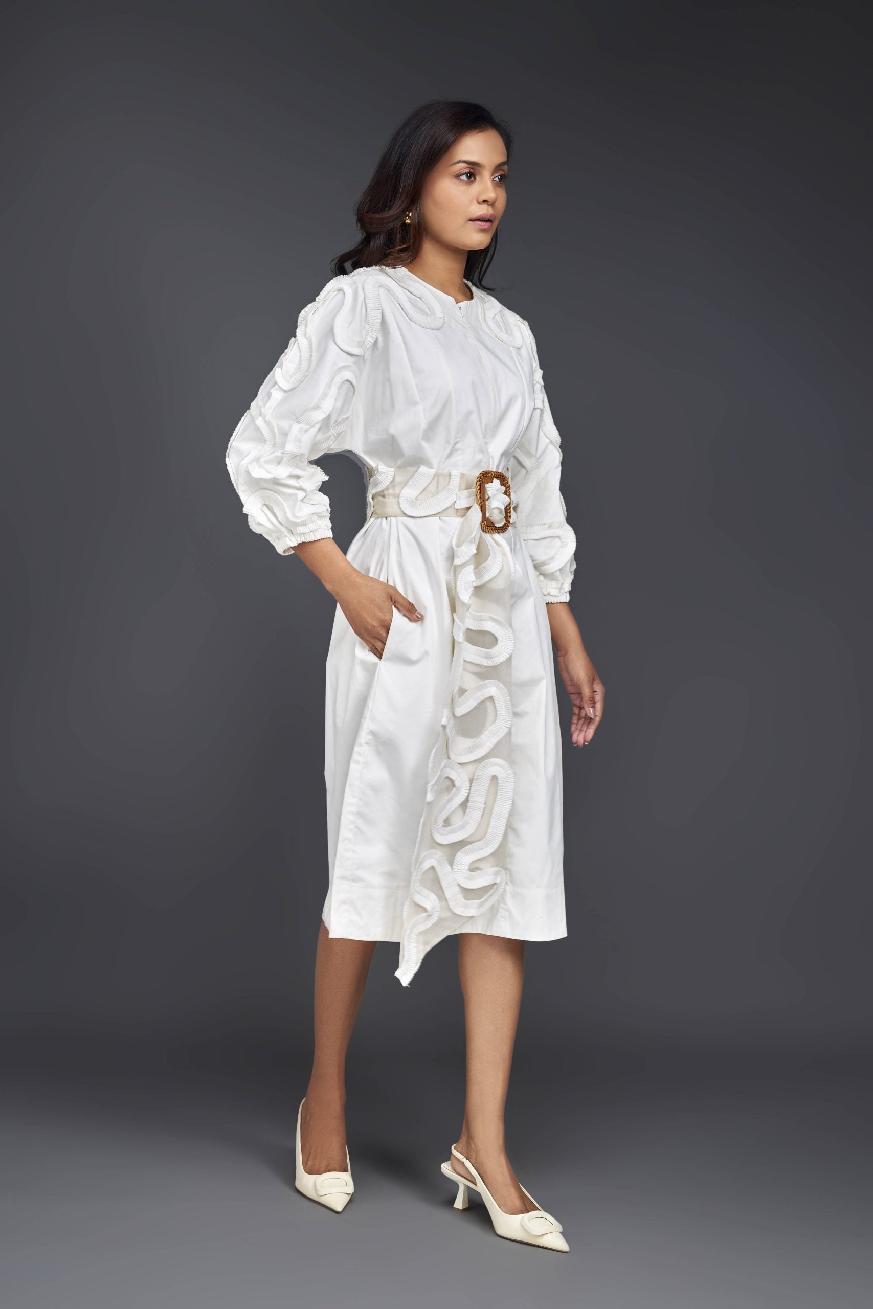 WHITE MIDI DRESS WITH PLEATED FRILL DETAILING ON SLEEVES COMES WITH BELT