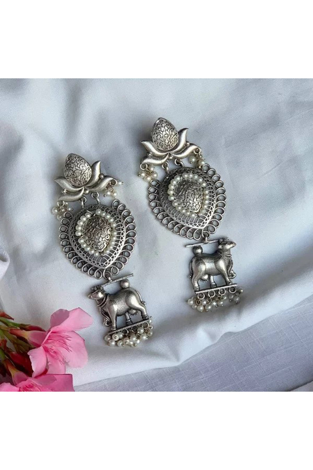 Handmade Silver Cow Motif Earring