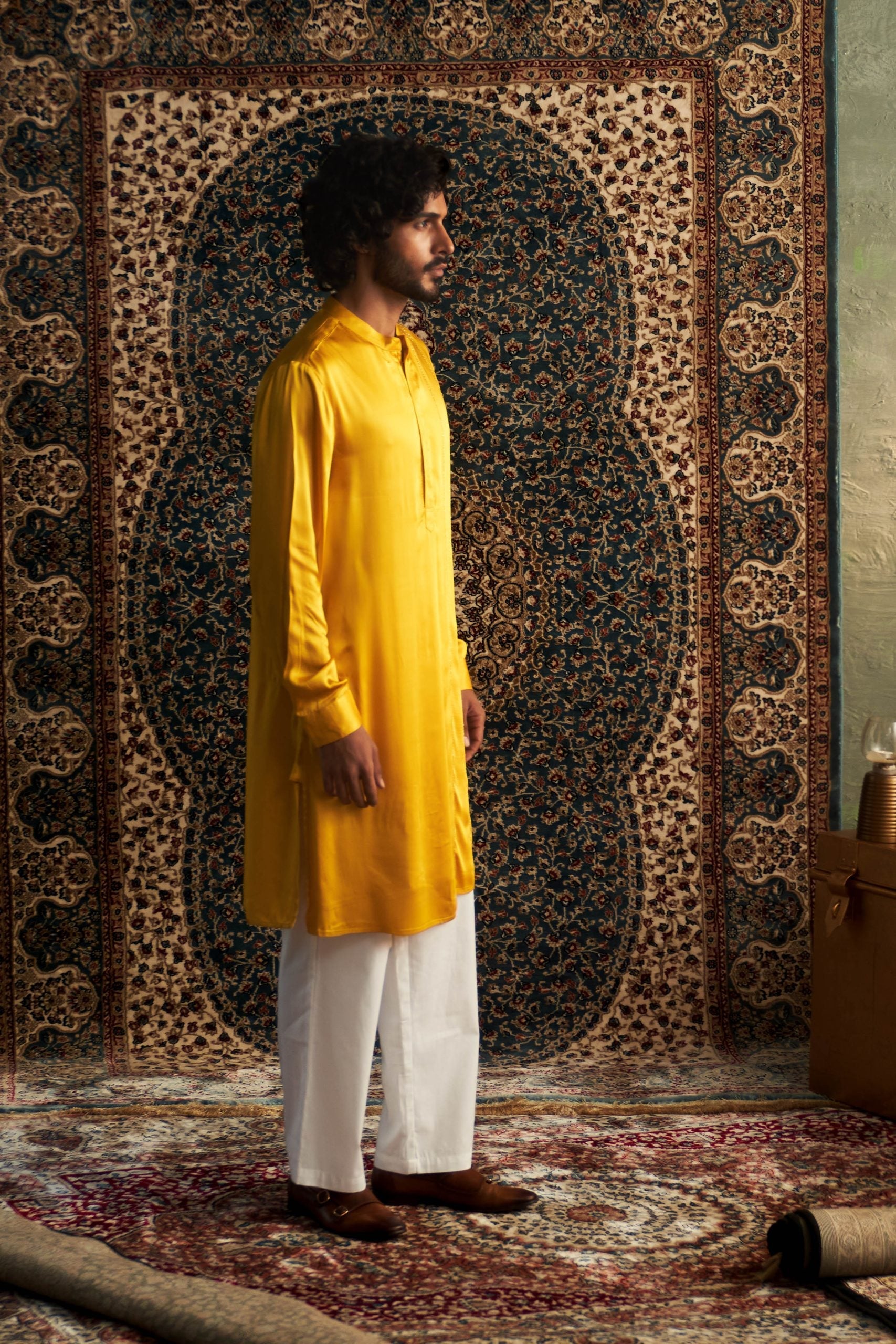 Prarambh Embroidered kurta set for men