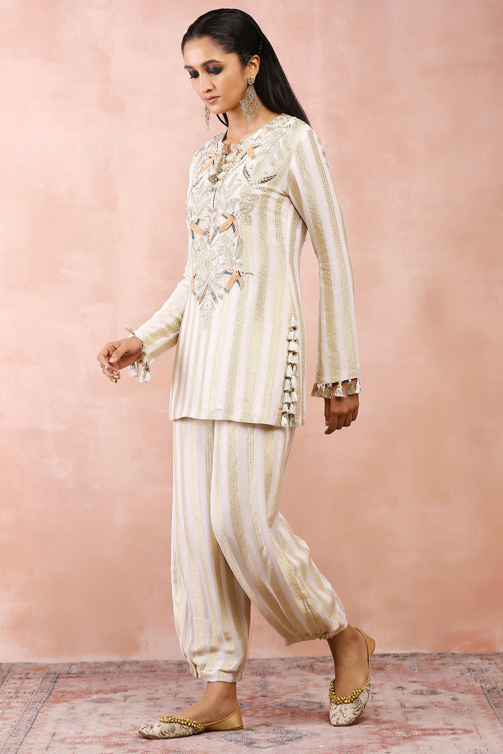 Off White Embroidered Kurta And Pant