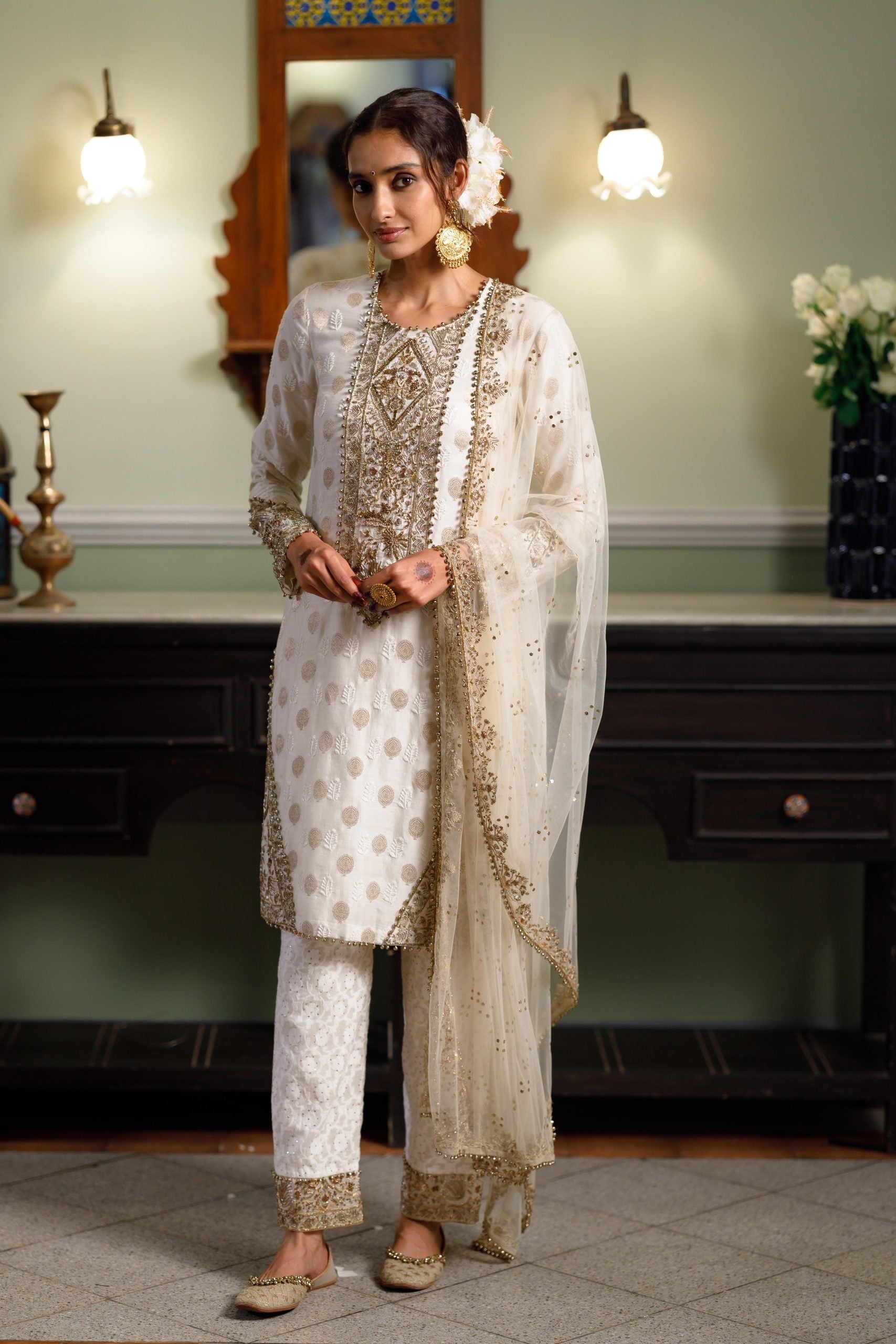 Gauhar Off White Straight Embroidered Yoke Kurta And Straight Pant With Embroidered Dupatta