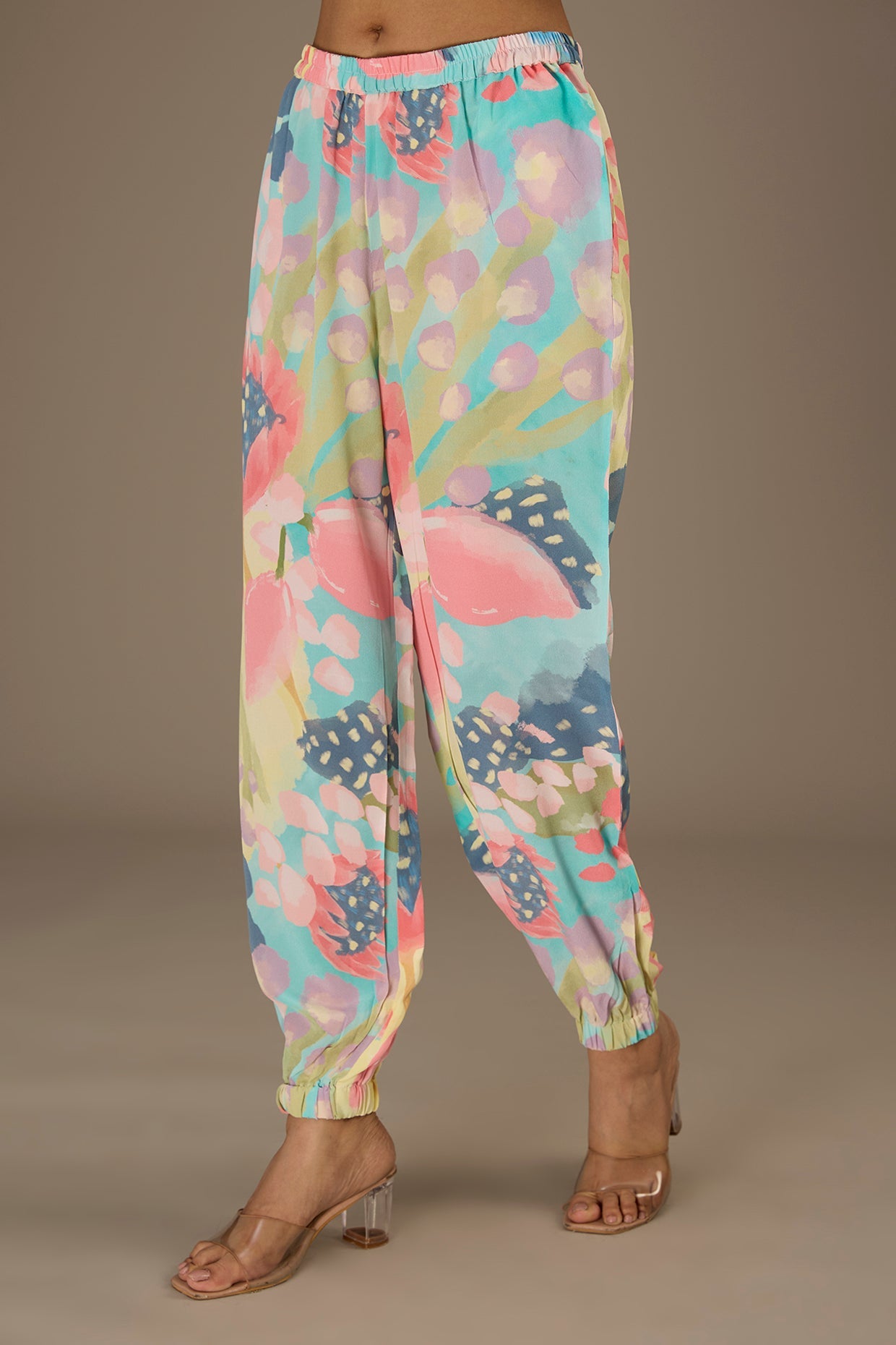 Euphoria Printed Top With Jogger Pant