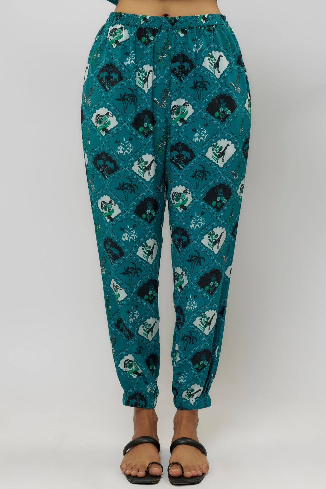 Teal Printed Crepe Top With Jogger Pant