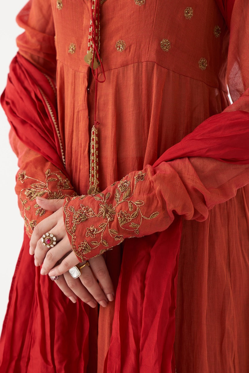 SAHIRA  - SCARLET RED HANDWOVEN TISSUE CHANDERI ANARKALI WITH GREEN TISSUE CHANDERI DUPATTA