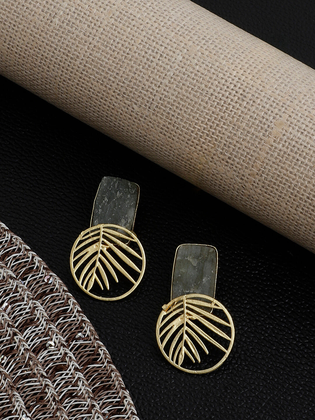 Dhuwa Drop Earring