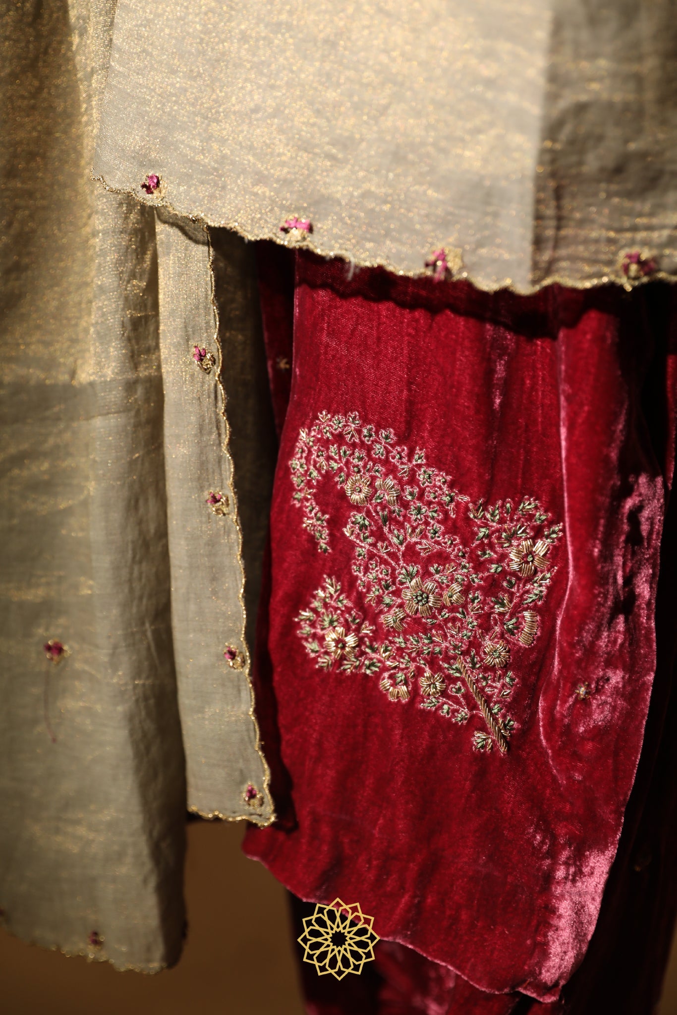 RUMI EMBROIDERED VELVET KURTA SET