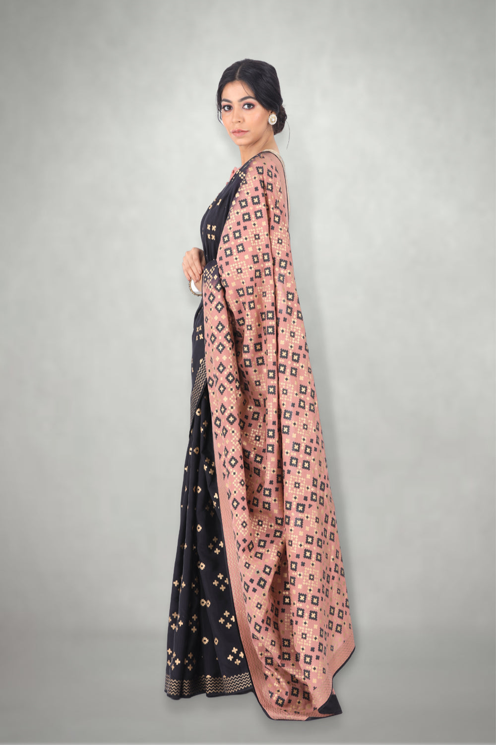 Black & Pink Ombre Ikat Printed  Saree