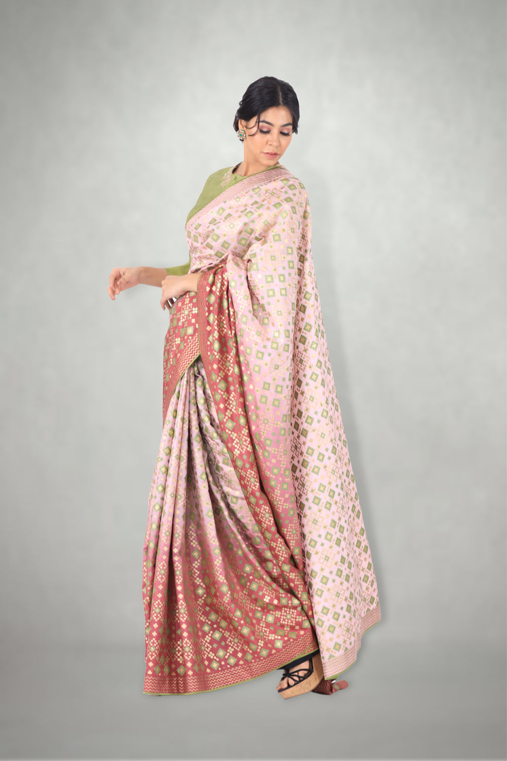 Lilac Pink Ombre  Ikat Printed Silk Saree Only