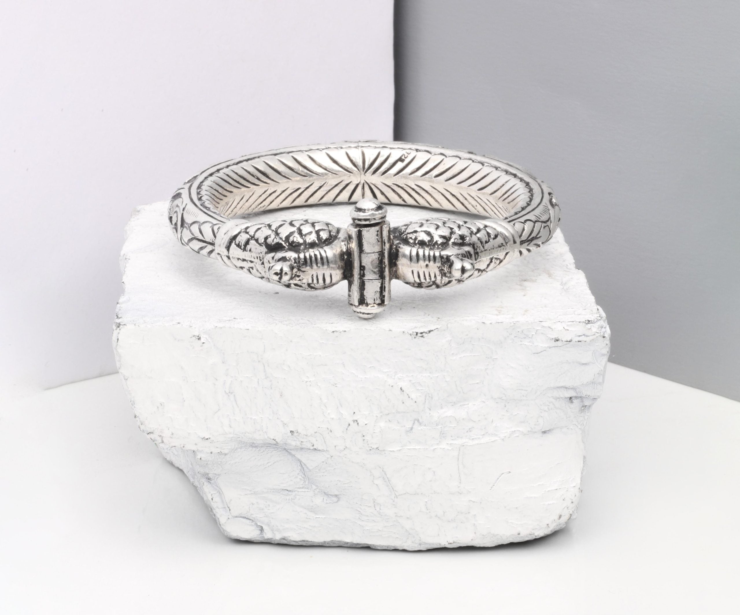 Silver Noemi Carving Bracelet