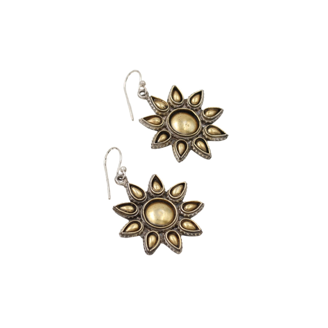 Timeless Splendor: Sangeeta Boochra Silver Handcrafted Earrings