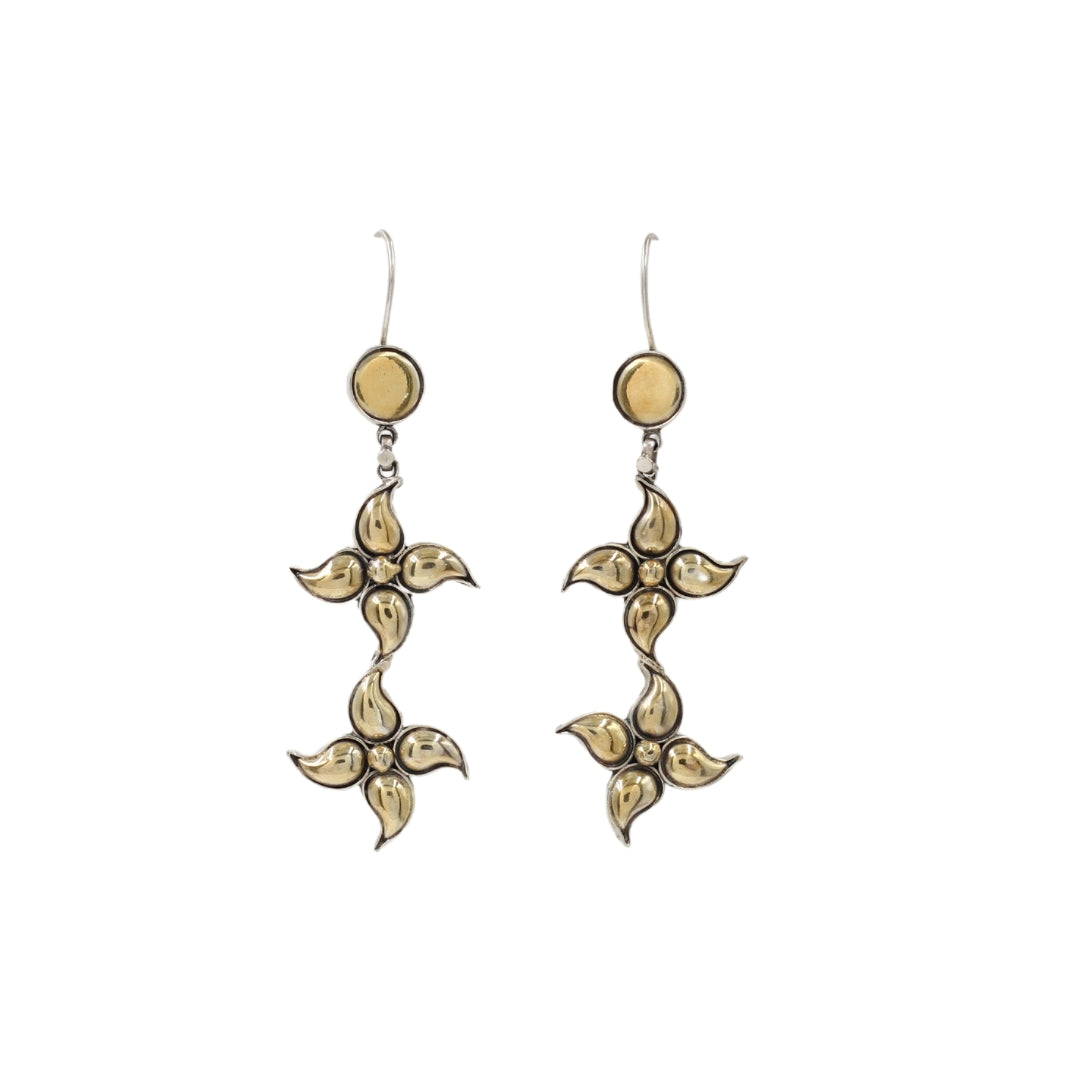 Sculpted Elegance: Sangeeta Boochra Silver Handcrafted Earrings