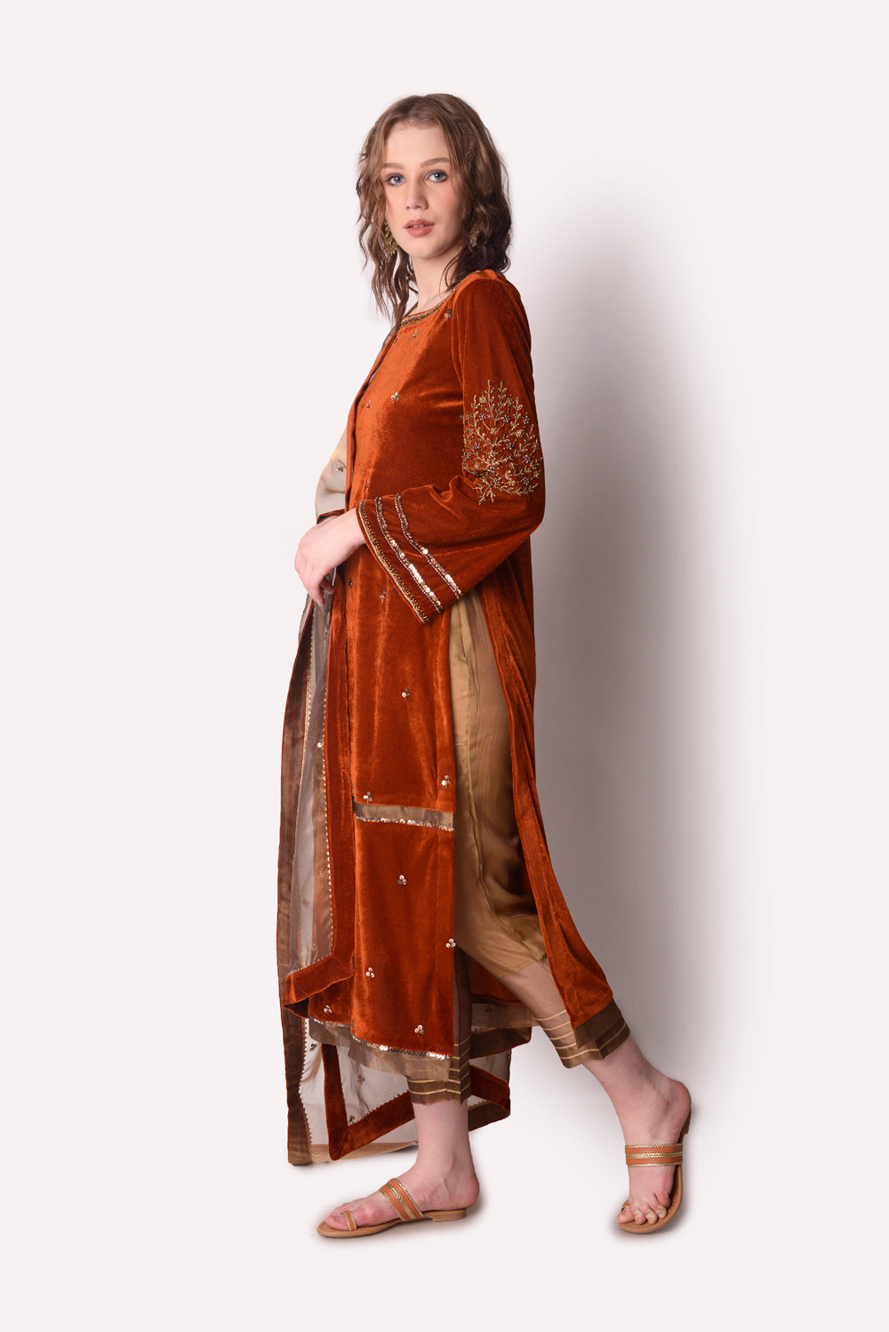 Embroidered Velvet Kurta Paired
With Cropped Pants And
Embroidered Tissue Dupatta. - Auraya Fashion -  - #tag1# - #tag2# - #tag3# - #tag3#