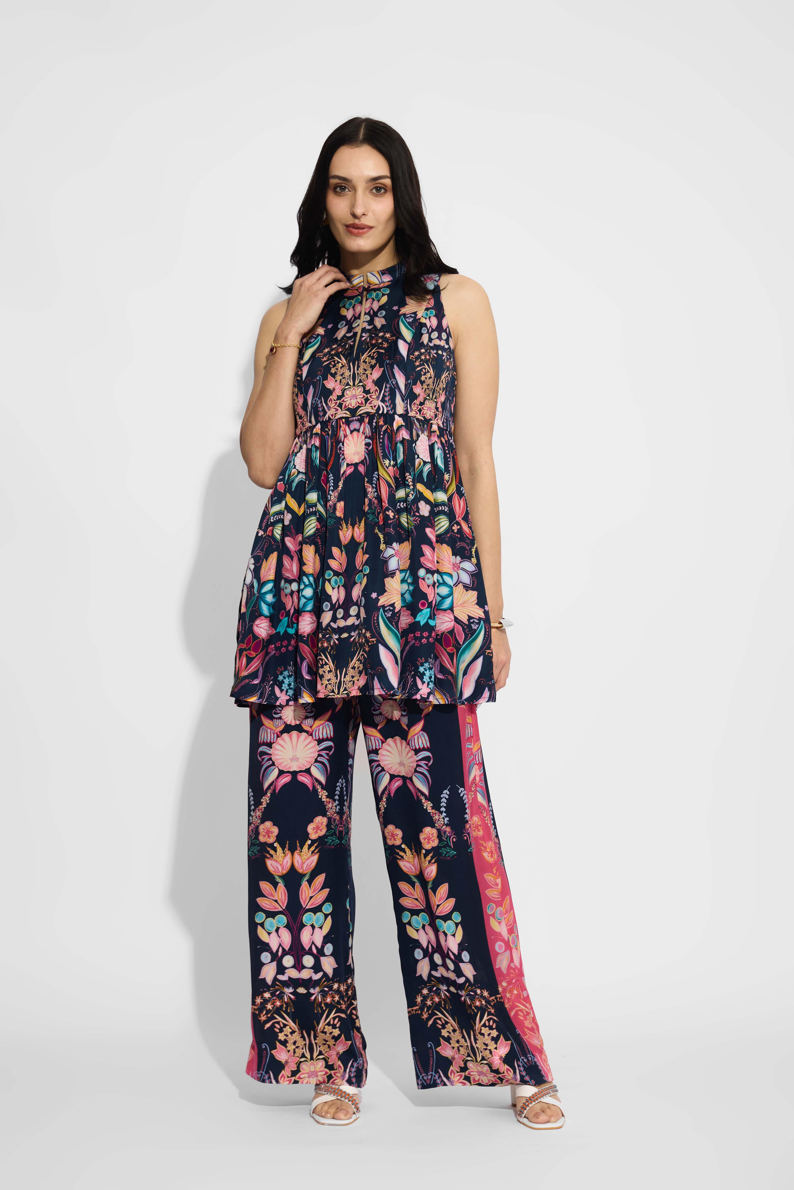 Blue Floral straight pants