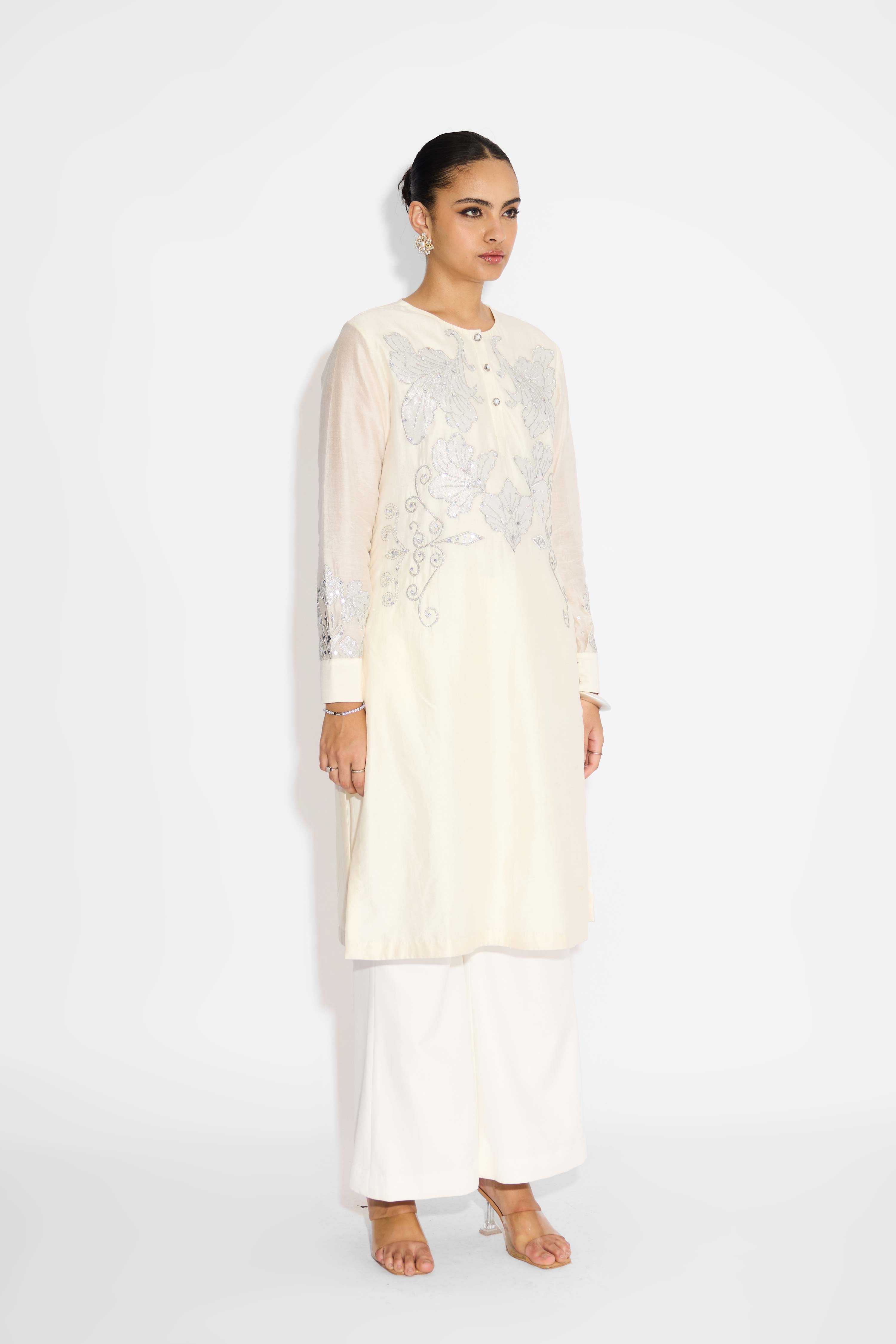Silver Applique Ivory Straight Embellished Kurta