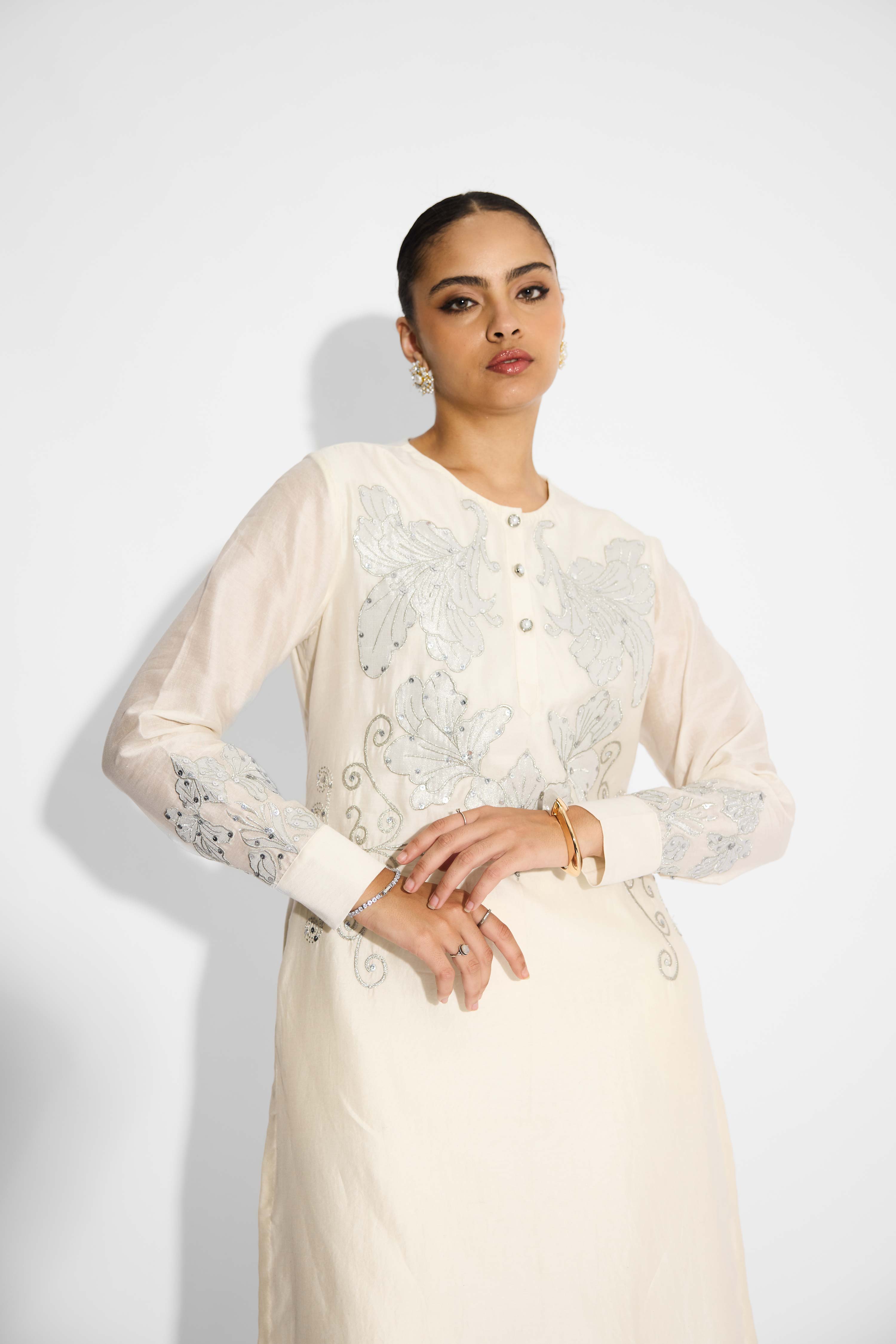 Silver Applique Ivory Straight Embellished Kurta