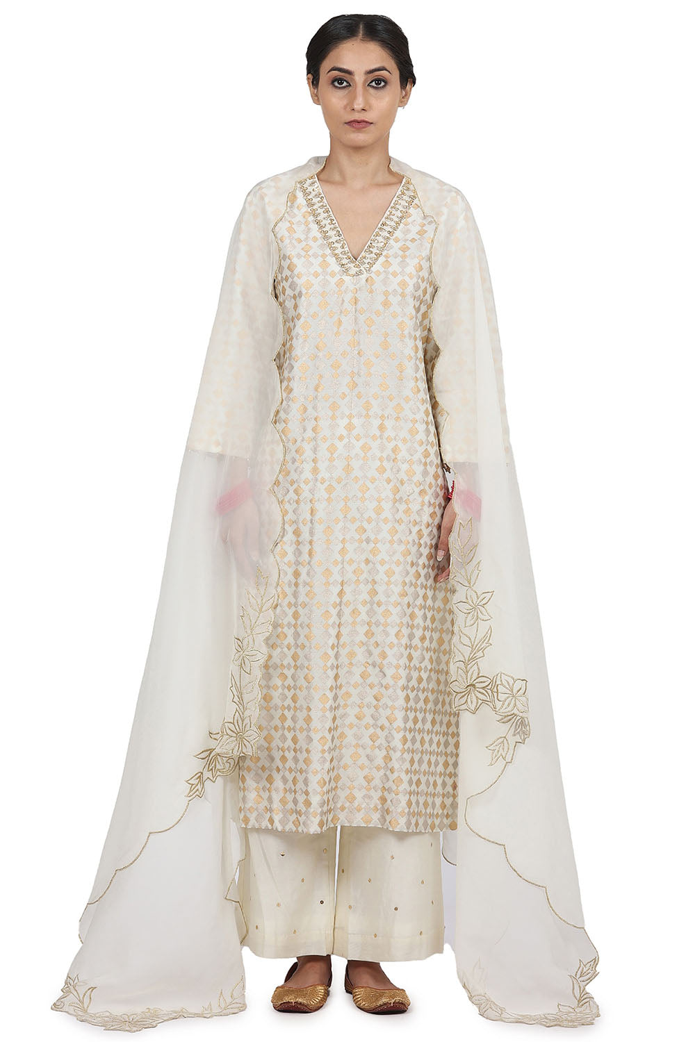 Hand Embroidered Kurta Set In Ivory - Auraya Fashion - Seema Nanda - 