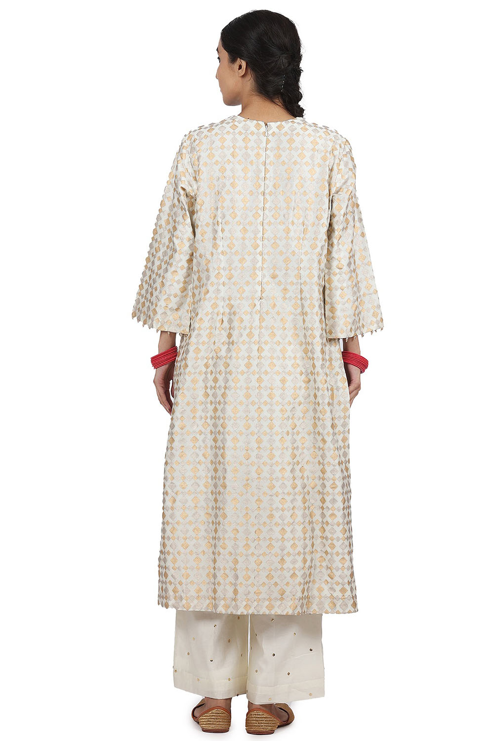 Hand Embroidered Kurta Set In Ivory - Auraya Fashion 