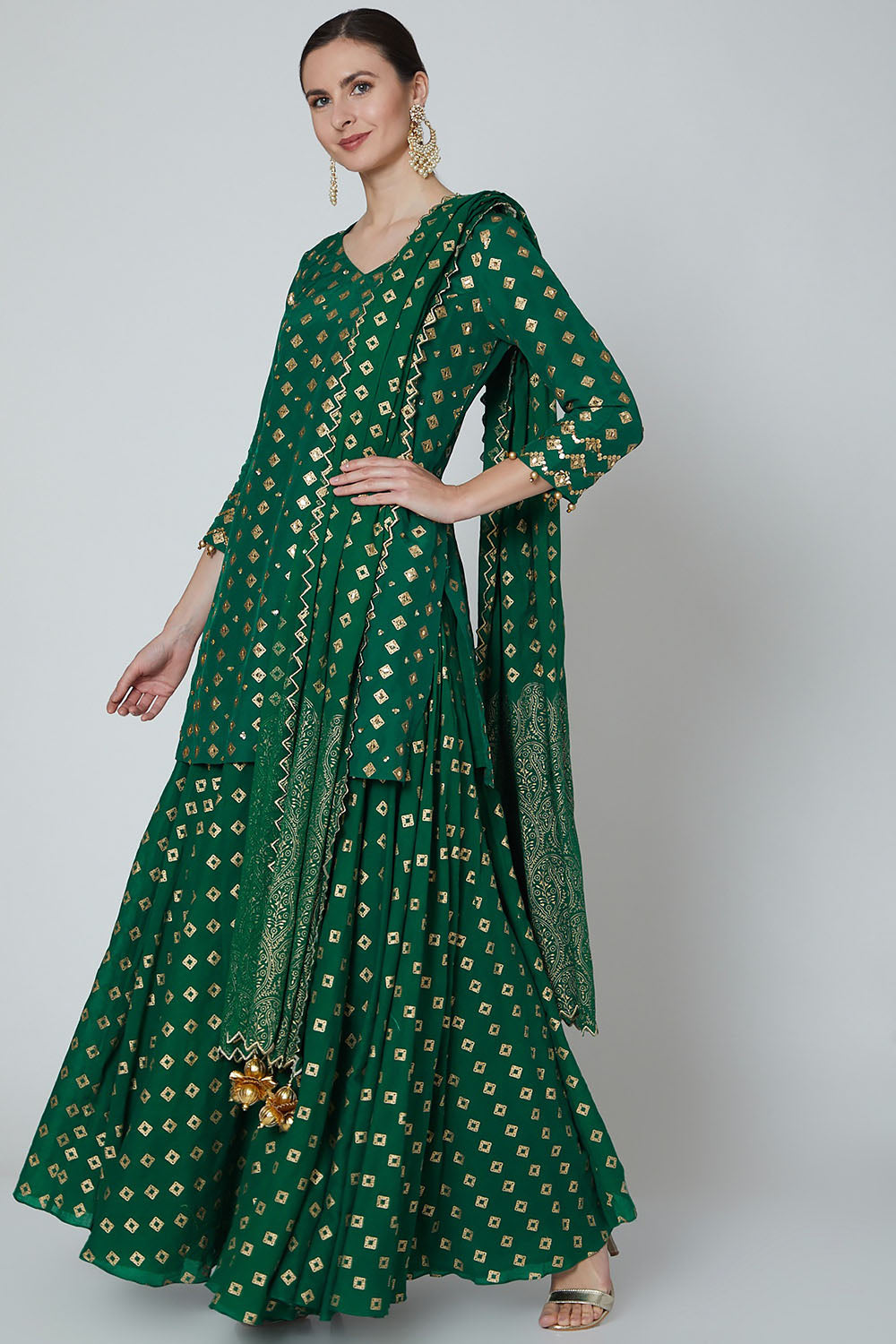 Embroidered Kurta Set In Emerald Green - Auraya Fashion - Seema Nanda - 