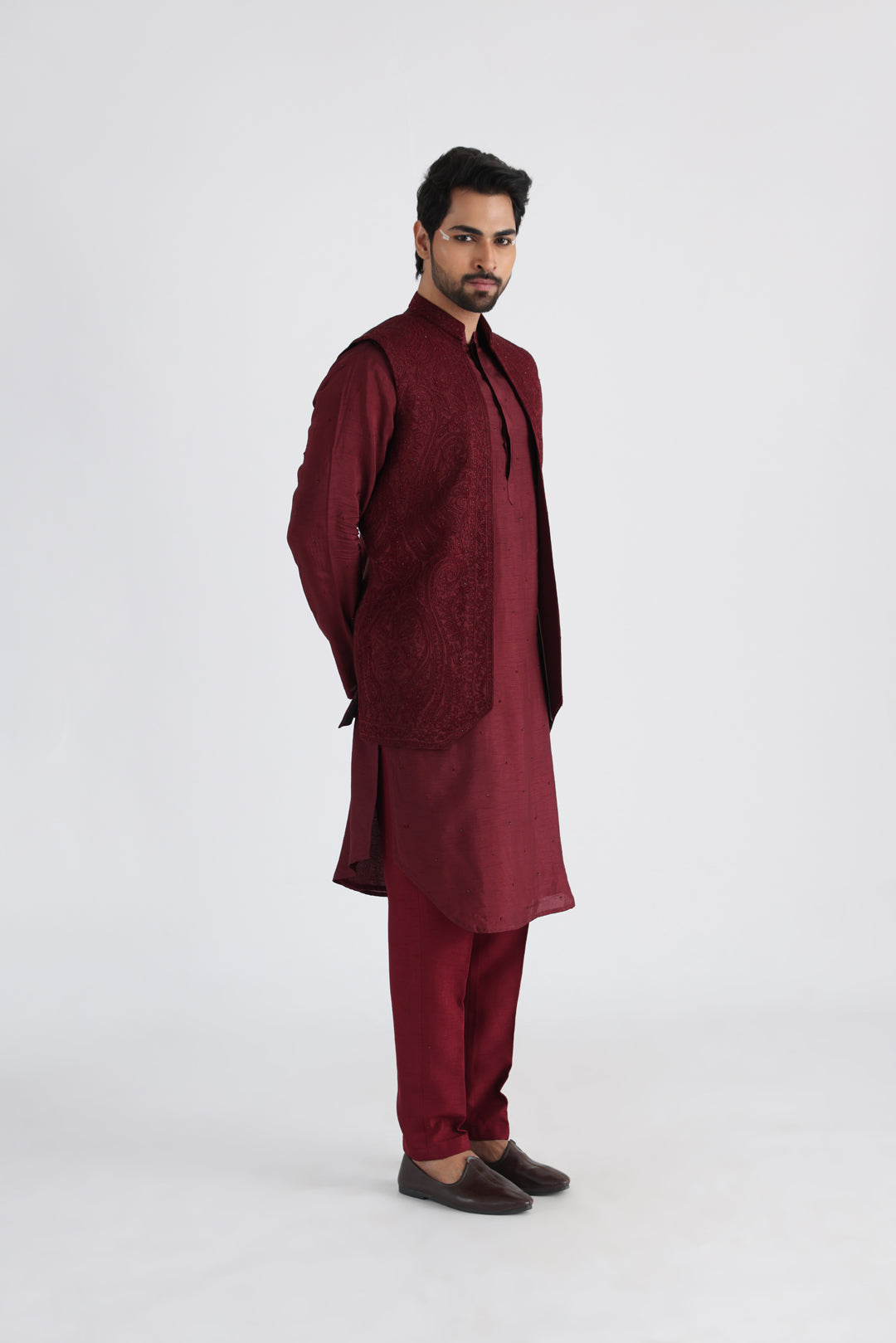 Darek maroon nehru